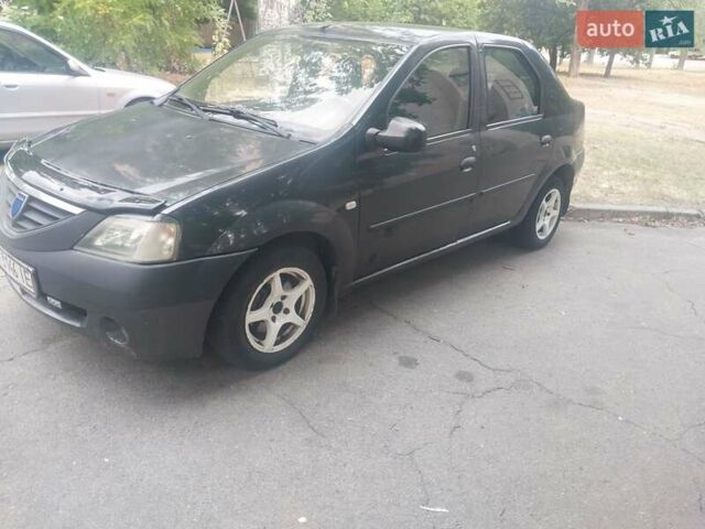 Серый Дачия Логан, объемом двигателя 1.39 л и пробегом 310 тыс. км за 2000 $, фото 1 на Automoto.ua