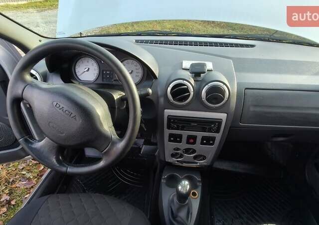 Сірий Дачія Logan, об'ємом двигуна 1.6 л та пробігом 300 тис. км за 2700 $, фото 14 на Automoto.ua
