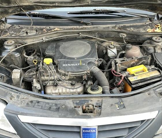 Сірий Дачія Logan, об'ємом двигуна 1.6 л та пробігом 313 тис. км за 1999 $, фото 7 на Automoto.ua