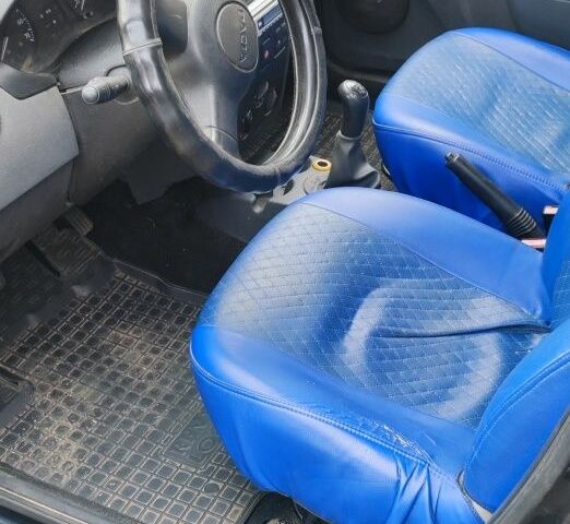 Серый Дачия Логан, объемом двигателя 1.4 л и пробегом 272 тыс. км за 2950 $, фото 2 на Automoto.ua