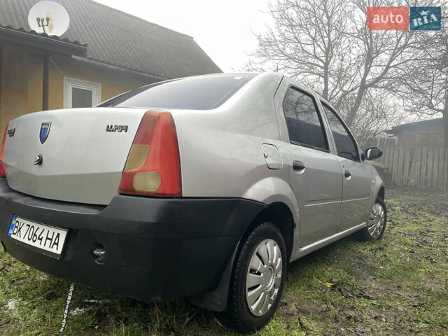 Сірий Дачія Logan, об'ємом двигуна 1.39 л та пробігом 246 тис. км за 1800 $, фото 8 на Automoto.ua