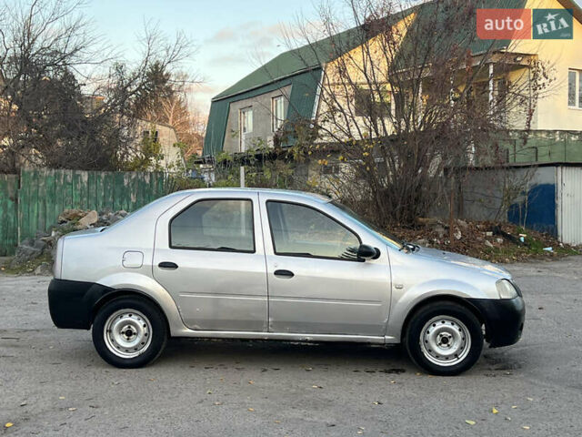 Серый Дачия Логан, объемом двигателя 1.39 л и пробегом 505 тыс. км за 1600 $, фото 7 на Automoto.ua