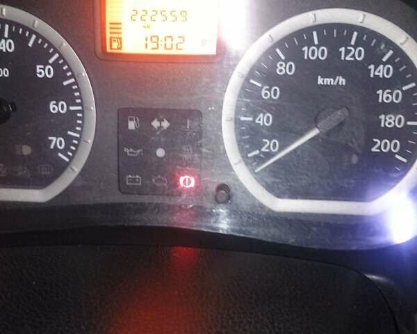 Серый Дачия Логан, объемом двигателя 1.39 л и пробегом 225 тыс. км за 2750 $, фото 3 на Automoto.ua