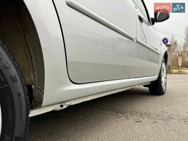 Сірий Дачія Logan, об'ємом двигуна 1.6 л та пробігом 176 тис. км за 4700 $, фото 17 на Automoto.ua