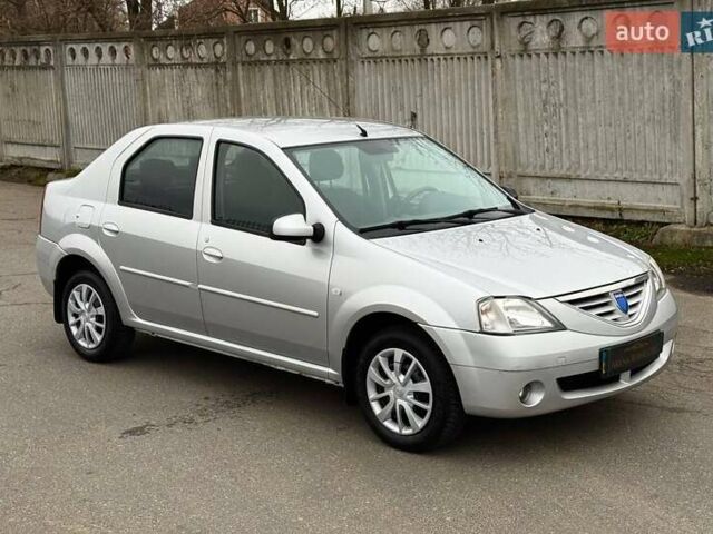 Сірий Дачія Logan, об'ємом двигуна 1.6 л та пробігом 176 тис. км за 4700 $, фото 10 на Automoto.ua