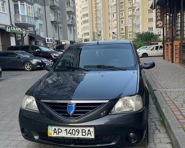 Сірий Дачія Logan, об'ємом двигуна 1.4 л та пробігом 170 тис. км за 3500 $, фото 2 на Automoto.ua