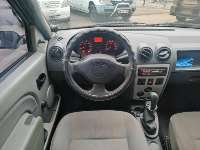 Сірий Дачія Logan, об'ємом двигуна 1.6 л та пробігом 360 тис. км за 3190 $, фото 14 на Automoto.ua