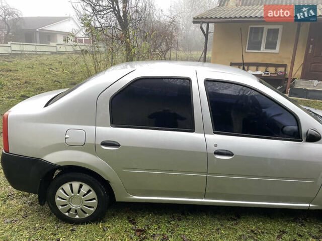 Сірий Дачія Logan, об'ємом двигуна 1.39 л та пробігом 246 тис. км за 1800 $, фото 3 на Automoto.ua