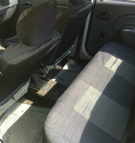 Сірий Дачія Logan, об'ємом двигуна 1.4 л та пробігом 280 тис. км за 2800 $, фото 7 на Automoto.ua