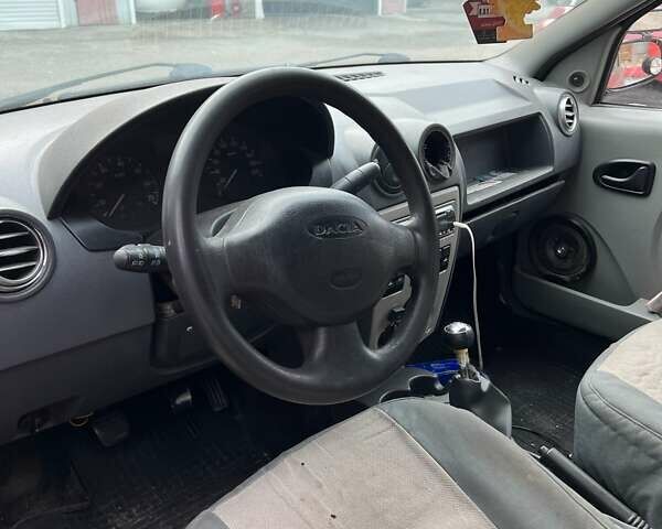 Серый Дачия Логан, объемом двигателя 1.4 л и пробегом 360 тыс. км за 1800 $, фото 6 на Automoto.ua