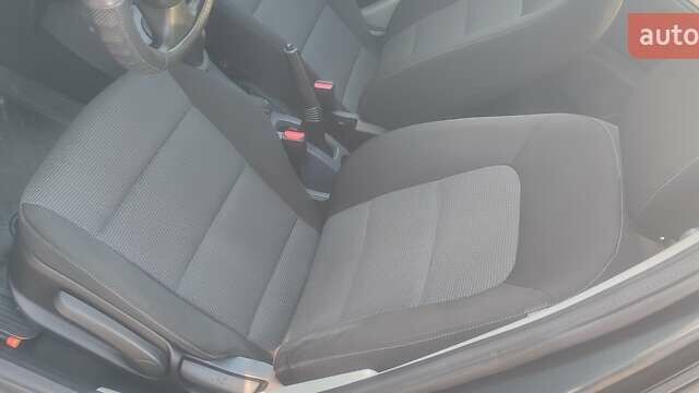 Серый Дачия Логан, объемом двигателя 1.6 л и пробегом 140 тыс. км за 6000 $, фото 3 на Automoto.ua