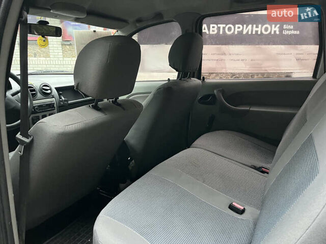 Серый Дачия Логан, объемом двигателя 1.6 л и пробегом 240 тыс. км за 3500 $, фото 14 на Automoto.ua