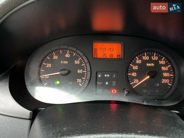 Сірий Дачія Logan, об'ємом двигуна 1.39 л та пробігом 246 тис. км за 1800 $, фото 20 на Automoto.ua