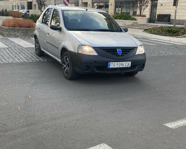 Серый Дачия Логан, объемом двигателя 1.39 л и пробегом 280 тыс. км за 2100 $, фото 4 на Automoto.ua