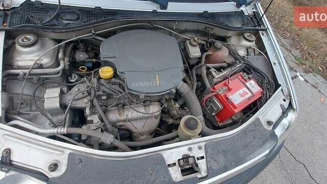 Сірий Дачія Logan, об'ємом двигуна 1.6 л та пробігом 160 тис. км за 3700 $, фото 7 на Automoto.ua
