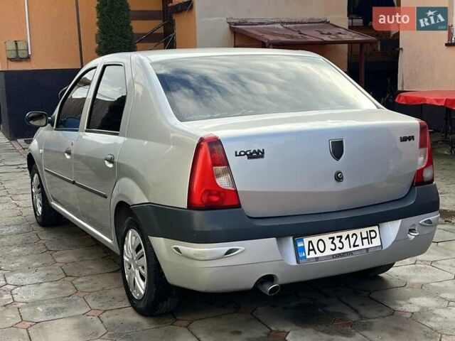 Серый Дачия Логан, объемом двигателя 1.6 л и пробегом 300 тыс. км за 2600 $, фото 1 на Automoto.ua