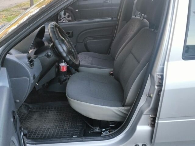 Серый Дачия Логан, объемом двигателя 1.4 л и пробегом 3 тыс. км за 2600 $, фото 5 на Automoto.ua