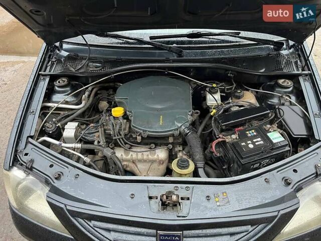 Сірий Дачія Logan, об'ємом двигуна 1.6 л та пробігом 301 тис. км за 4000 $, фото 14 на Automoto.ua