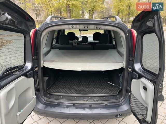 Серый Дачия Логан, объемом двигателя 1.6 л и пробегом 186 тыс. км за 3950 $, фото 13 на Automoto.ua