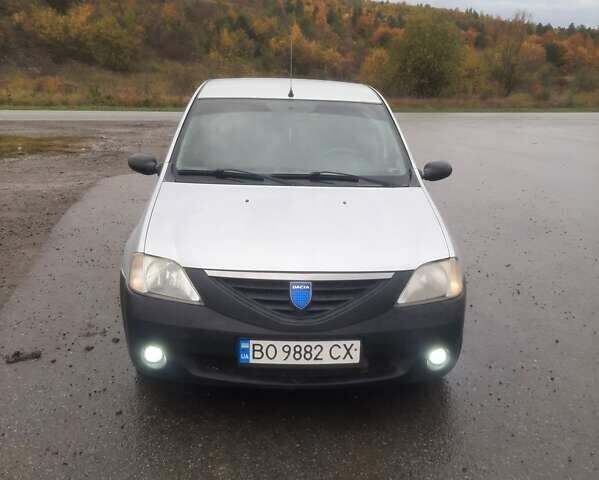 Серый Дачия Логан, объемом двигателя 1.4 л и пробегом 410 тыс. км за 2450 $, фото 3 на Automoto.ua