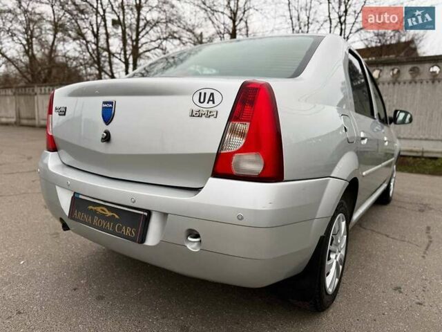 Сірий Дачія Logan, об'ємом двигуна 1.6 л та пробігом 176 тис. км за 4700 $, фото 12 на Automoto.ua
