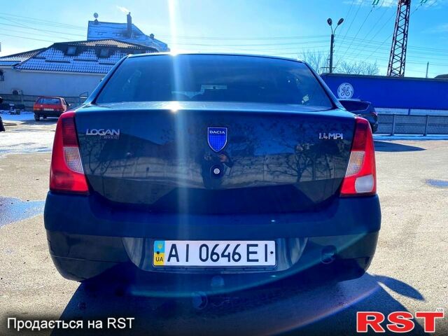 Серый Дачия Логан, объемом двигателя 1.4 л и пробегом 250 тыс. км за 2499 $, фото 2 на Automoto.ua