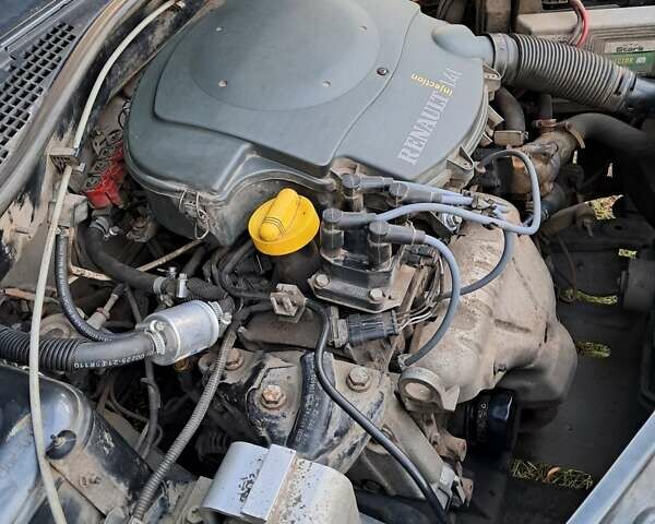 Серый Дачия Логан, объемом двигателя 1.4 л и пробегом 318 тыс. км за 2750 $, фото 8 на Automoto.ua