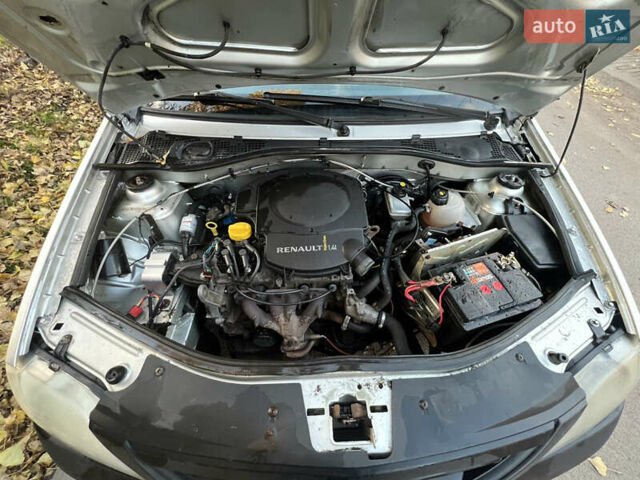 Сірий Дачія Logan, об'ємом двигуна 1.39 л та пробігом 511 тис. км за 1600 $, фото 13 на Automoto.ua