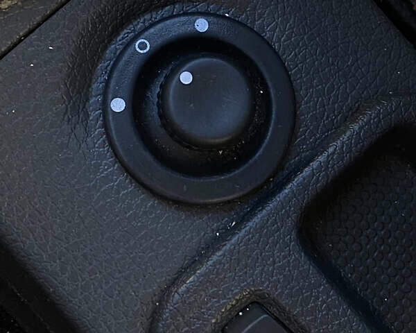 Сірий Дачія Logan, об'ємом двигуна 1.6 л та пробігом 179 тис. км за 3999 $, фото 13 на Automoto.ua