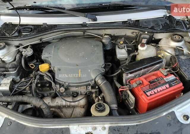Сірий Дачія Logan, об'ємом двигуна 1.6 л та пробігом 300 тис. км за 2700 $, фото 11 на Automoto.ua