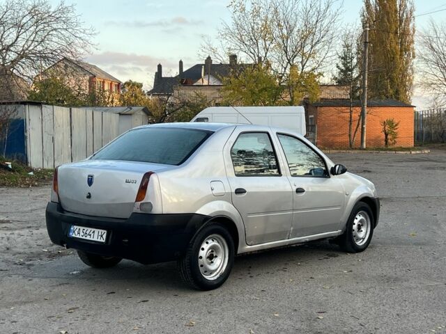 Серый Дачия Логан, объемом двигателя 1.4 л и пробегом 333 тыс. км за 1700 $, фото 3 на Automoto.ua