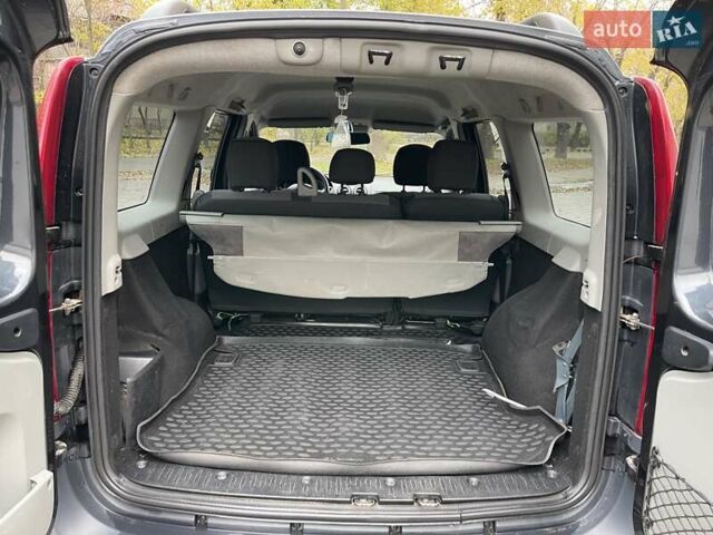 Серый Дачия Логан, объемом двигателя 1.6 л и пробегом 186 тыс. км за 3950 $, фото 12 на Automoto.ua