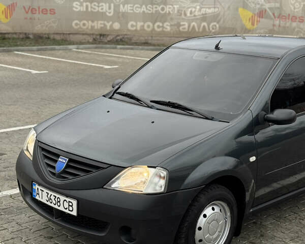 Серый Дачия Логан, объемом двигателя 1.4 л и пробегом 213 тыс. км за 3600 $, фото 2 на Automoto.ua
