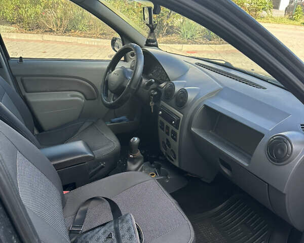 Сірий Дачія Logan, об'ємом двигуна 1.39 л та пробігом 224 тис. км за 3200 $, фото 6 на Automoto.ua