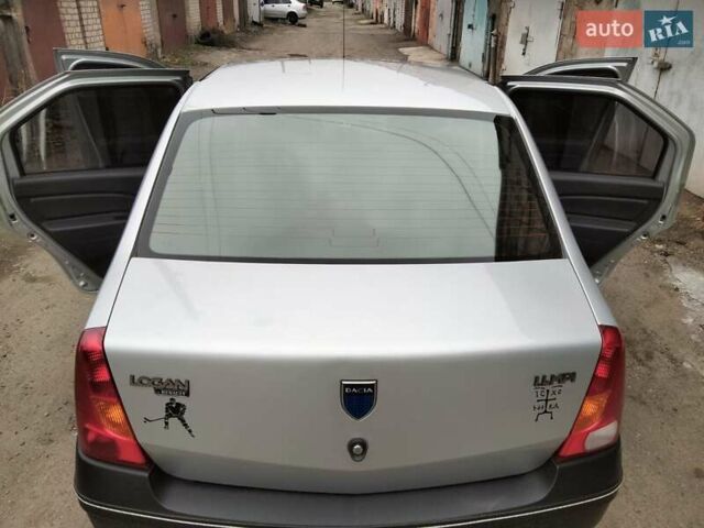 Серый Дачия Логан, объемом двигателя 1.4 л и пробегом 151 тыс. км за 4300 $, фото 2 на Automoto.ua
