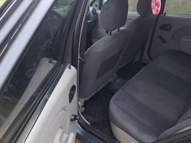 Серый Дачия Логан, объемом двигателя 1.6 л и пробегом 228 тыс. км за 4200 $, фото 5 на Automoto.ua