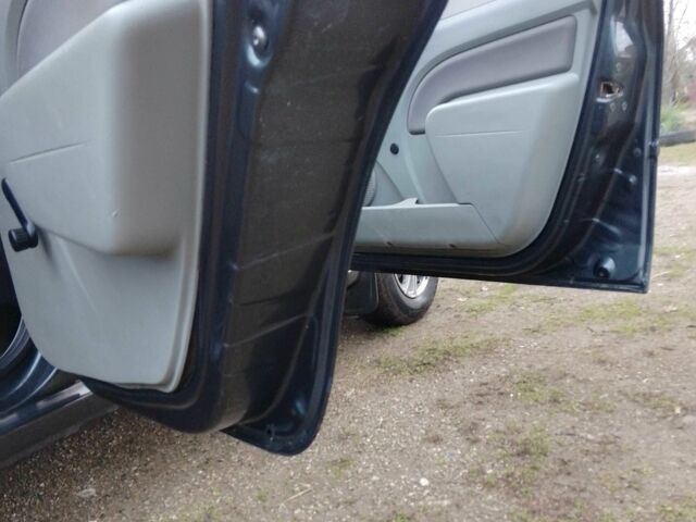 Серый Дачия Логан, объемом двигателя 1.4 л и пробегом 250 тыс. км за 3200 $, фото 7 на Automoto.ua