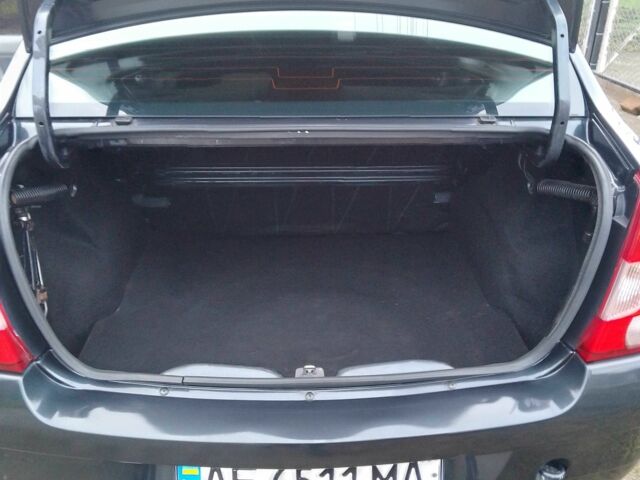 Серый Дачия Логан, объемом двигателя 1.4 л и пробегом 250 тыс. км за 3200 $, фото 11 на Automoto.ua