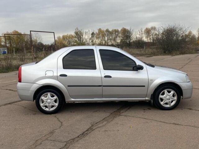 Серый Дачия Логан, объемом двигателя 1.4 л и пробегом 317 тыс. км за 3600 $, фото 2 на Automoto.ua