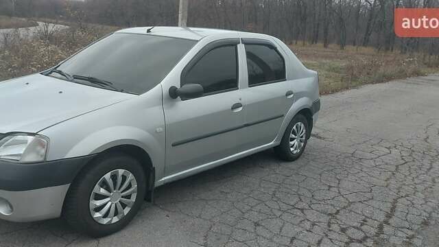 Сірий Дачія Logan, об'ємом двигуна 1.6 л та пробігом 160 тис. км за 3700 $, фото 9 на Automoto.ua