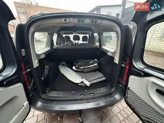 Сірий Дачія Logan, об'ємом двигуна 1.6 л та пробігом 171 тис. км за 5700 $, фото 29 на Automoto.ua