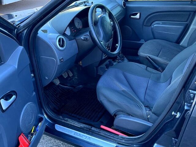 Серый Дачия Логан, объемом двигателя 1.6 л и пробегом 220 тыс. км за 4900 $, фото 6 на Automoto.ua