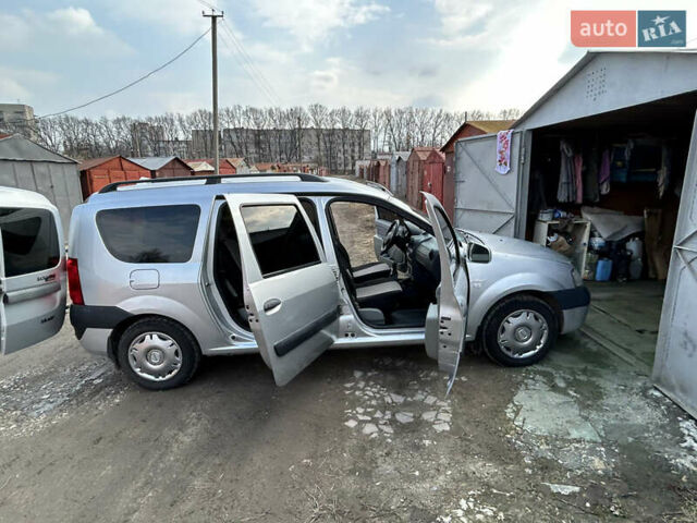 Серый Дачия Логан, объемом двигателя 1.6 л и пробегом 176 тыс. км за 5800 $, фото 28 на Automoto.ua