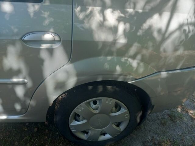 Сірий Дачія Logan, об'ємом двигуна 1.6 л та пробігом 185 тис. км за 5000 $, фото 11 на Automoto.ua