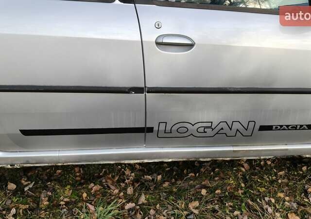 Сірий Дачія Logan, об'ємом двигуна 1.6 л та пробігом 300 тис. км за 2700 $, фото 8 на Automoto.ua