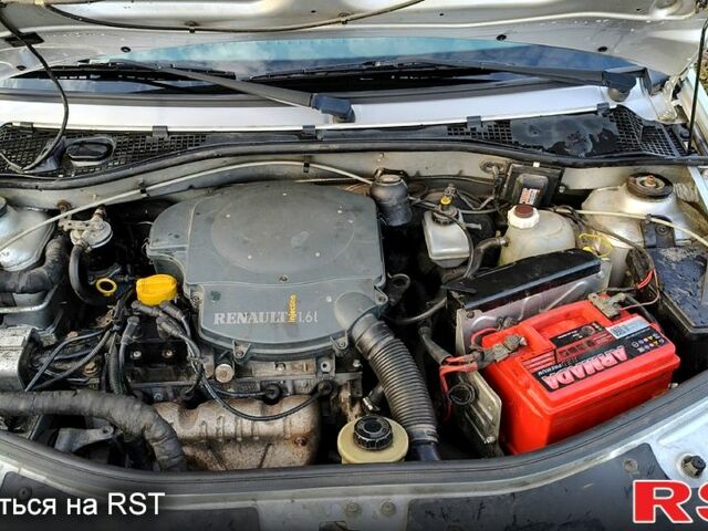 Серый Дачия Логан, объемом двигателя 1.6 л и пробегом 300 тыс. км за 2700 $, фото 2 на Automoto.ua