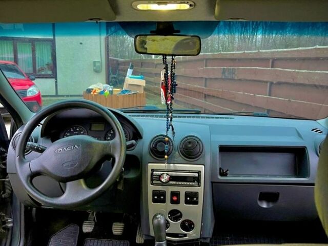 Сірий Дачія Logan, об'ємом двигуна 1.4 л та пробігом 173 тис. км за 3500 $, фото 7 на Automoto.ua