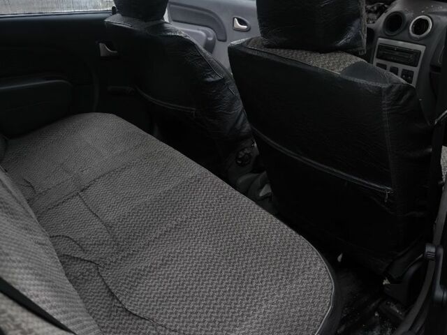 Серый Дачия Логан, объемом двигателя 0 л и пробегом 120 тыс. км за 350 $, фото 8 на Automoto.ua