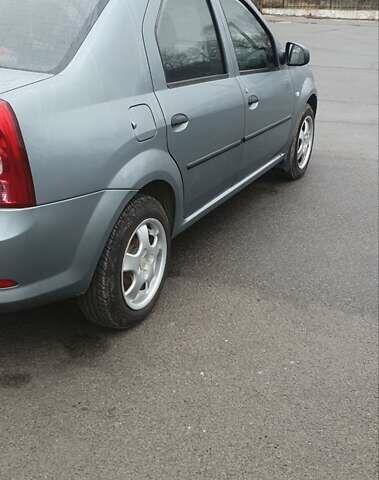 Серый Дачия Логан, объемом двигателя 1.6 л и пробегом 251 тыс. км за 4500 $, фото 6 на Automoto.ua