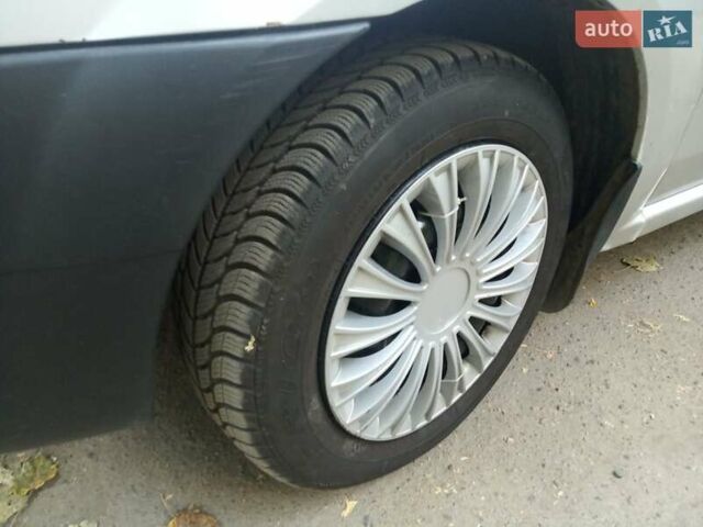 Серый Дачия Логан, объемом двигателя 1.6 л и пробегом 406 тыс. км за 4300 $, фото 11 на Automoto.ua